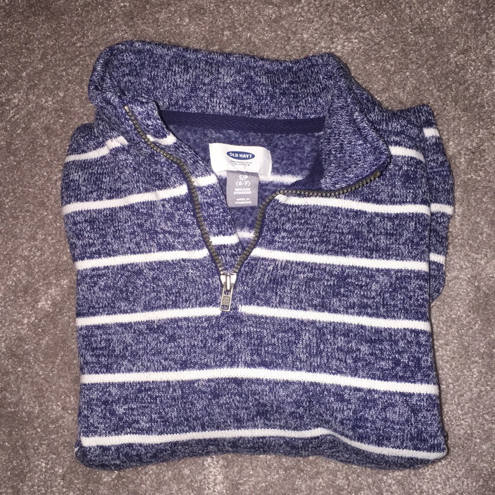 Old navy pull over PERFECT CONDITION